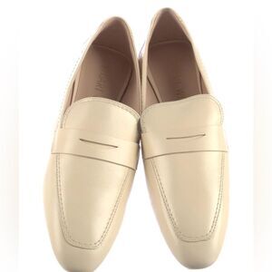 Stuart Weitzman Jet Calfskin Loafer Flat Cream Size 7.5